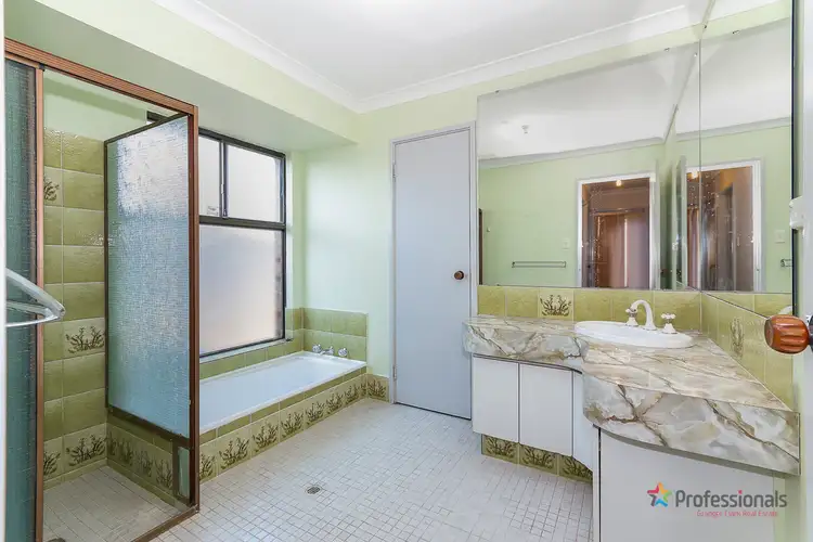 Fifth view of Homely house listing, 10 Rosebury Avenue, Alexander Heights WA 6064