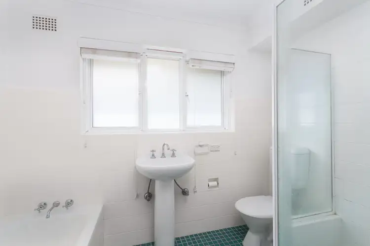 Fourth view of Homely apartment listing, 12/22A Crows Nest Road, Waverton NSW 2060