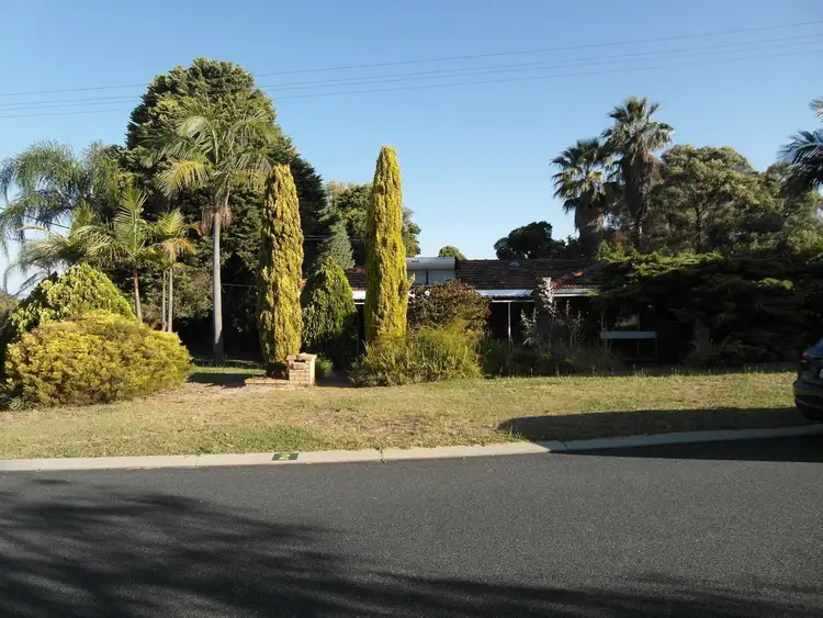 2 Yeaman Court, Koondoola WA 6064