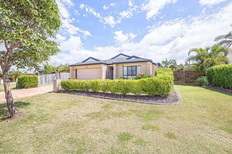 10 Reeders Street, Sandstone Point QLD 4511