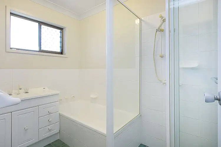 Fifth view of Homely villa listing, 4/40-42 Ocean View Road, Gorokan NSW 2263