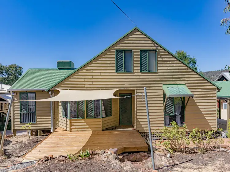 10 Barranduna Drive, Mount Nasura WA 6112