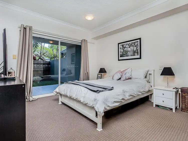 Sixth view of Homely unit listing, 1/654 Kingsford Smith Drive, Hamilton QLD 4007