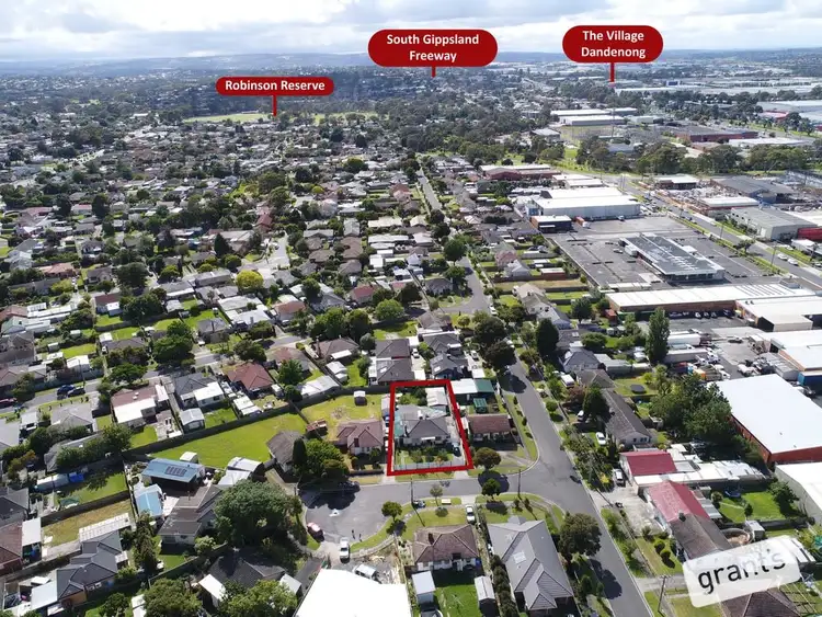 Second view of Homely house listing, 3 Maple Court, Doveton VIC 3177