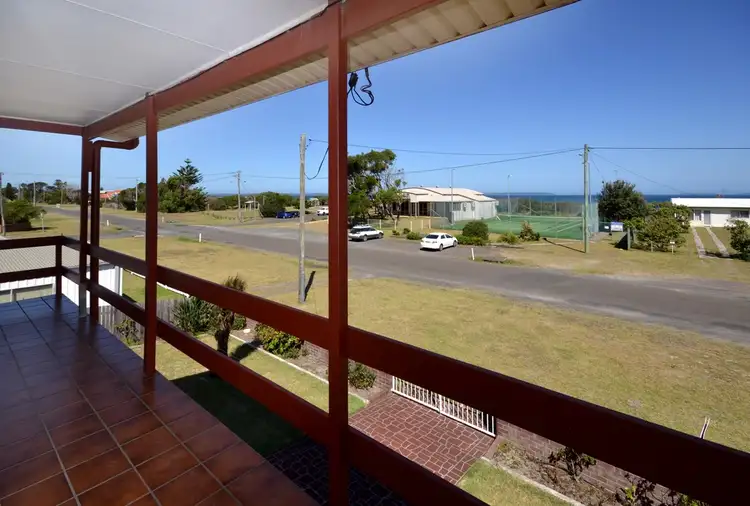 72 Quay Road, Callala Beach NSW 2540