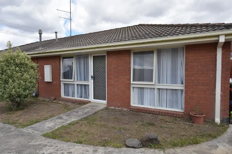 2/9 Hyland St, Moe VIC 3825