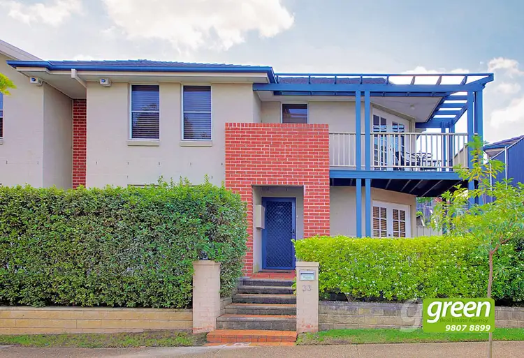 33 Hunterford Crescent, Oatlands NSW 2117