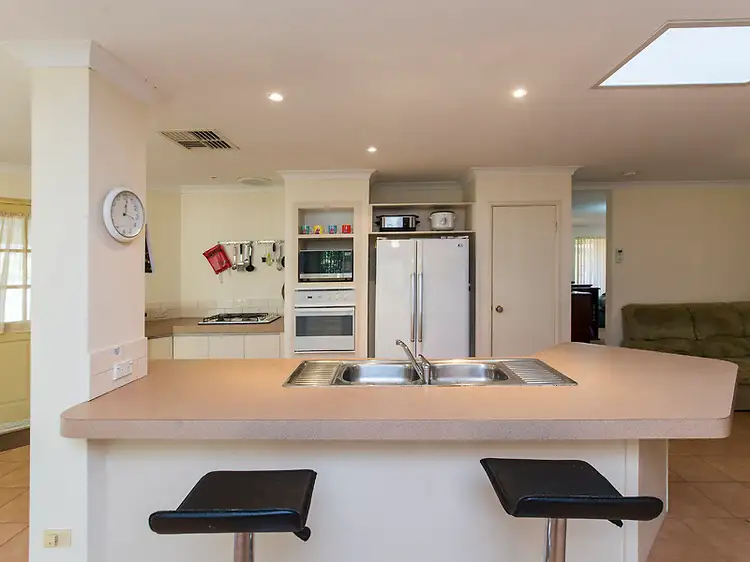 Fifth view of Homely house listing, 2 Stevenson Place, Byford WA 6122