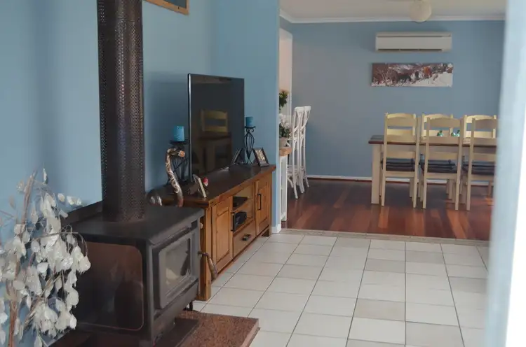 Fifth view of Homely house listing, 7 Kirra Street, Tumut NSW 2720