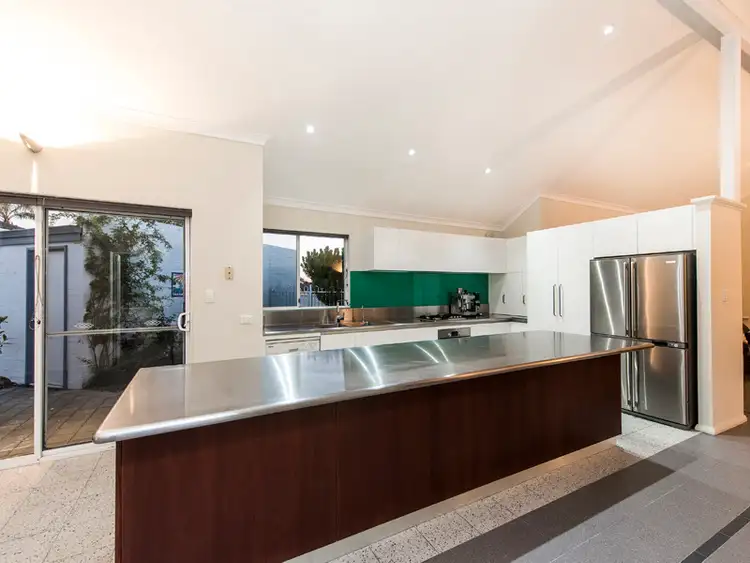 9 Stoneykirk Loop, Kingsley WA 6026
