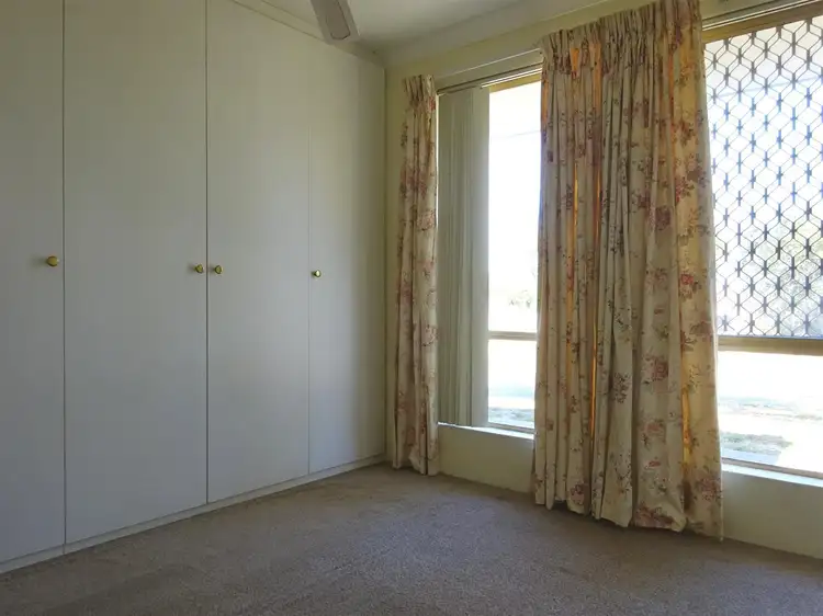 Seventh view of Homely house listing, 10 Eucumbene Gardens, South Lake WA 6164