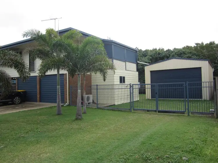 40 Pelican St, Lamberts Beach, Slade Point QLD 4740