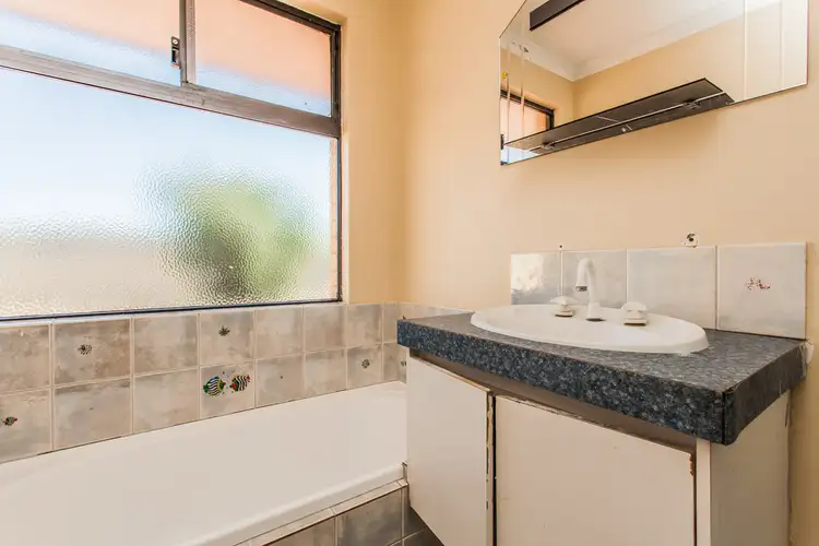 Seventh view of Homely house listing, 10 Quondong Close, Kenwick WA 6107