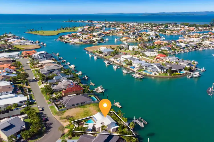 77 Anchorage Drive, Raby Bay QLD 4163
