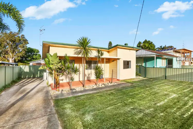 20 Flinders Avenue, Killarney Vale NSW 2261