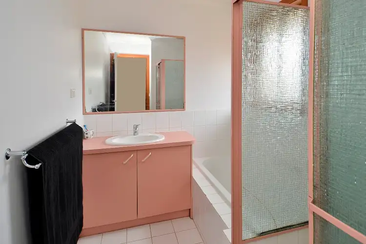 Fifth view of Homely unit listing, 2/49 Cameron Crescent, Lara VIC 3212