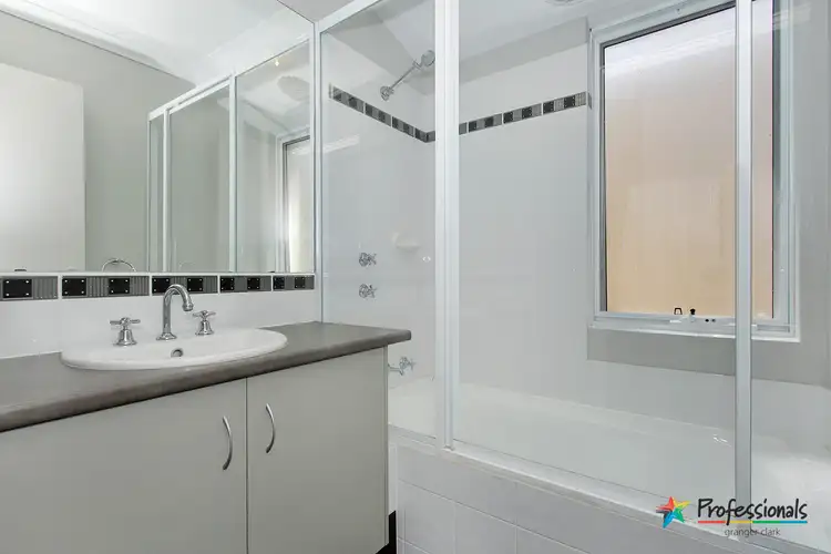 Sixth view of Homely house listing, 1/6 Malting Court, Canning Vale WA 6155