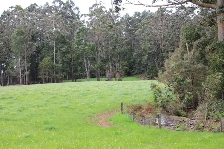 25094 Bass Highway, Brittons Swamp TAS 7330