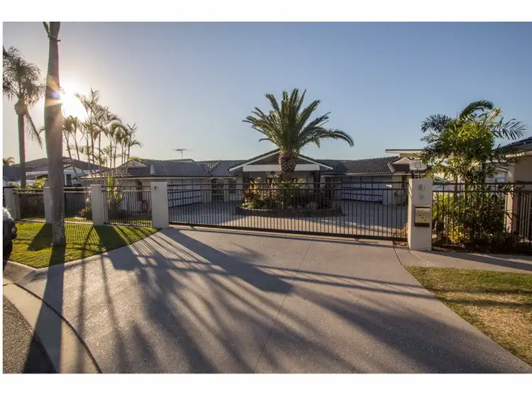 1 Kinsail Court, Raby Bay QLD 4163