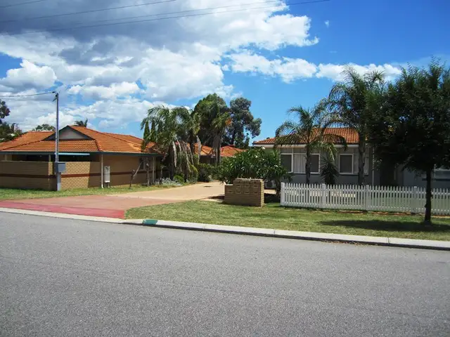 2/296 Acton Ave, Kewdale WA 6105