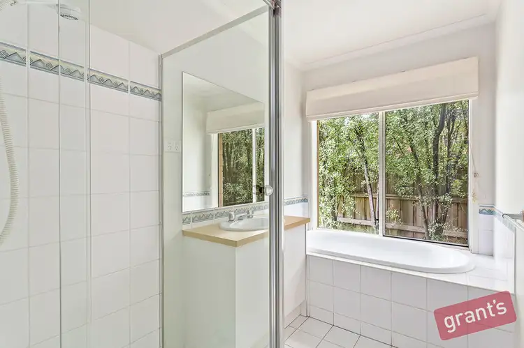 Seventh view of Homely house listing, 21 New England Way, Narre Warren VIC 3805