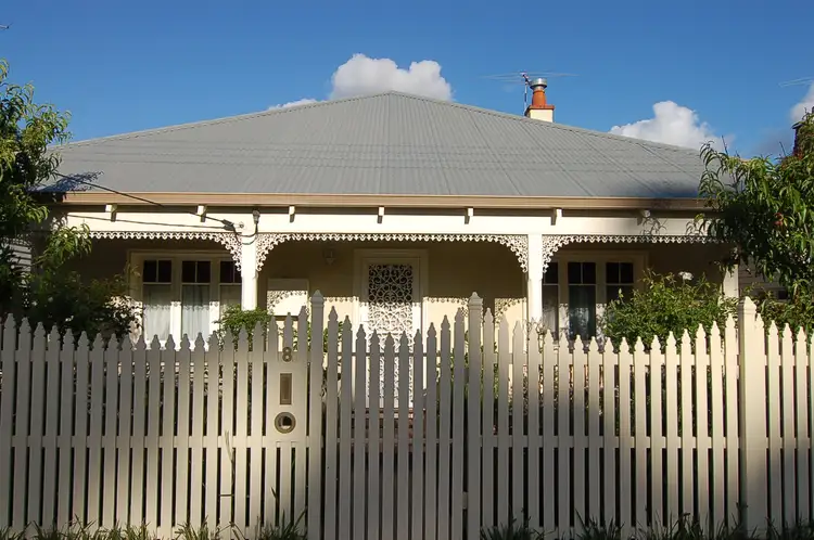 8 Stephen Street, Guildford WA 6055