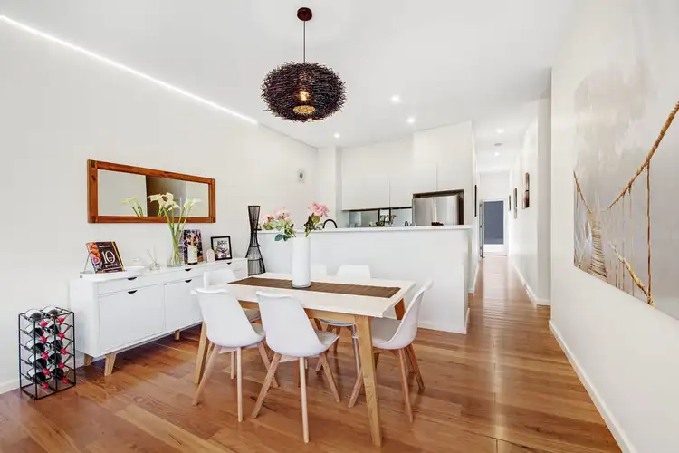 2/17 Brougham Street, East Gosford NSW 2250