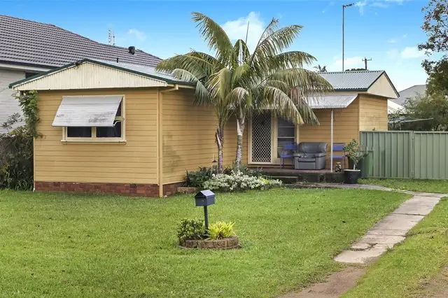 17 Rockleigh Street, Wyong NSW 2259