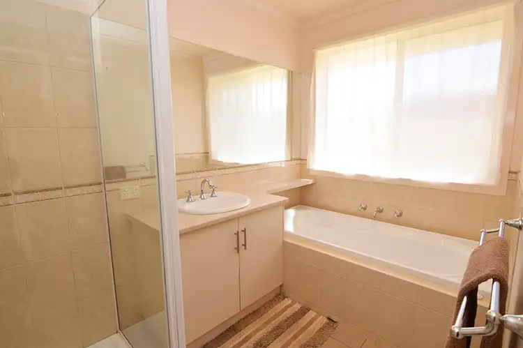 Sixth view of Homely house listing, 10 Brampton Way, Mildura VIC 3500