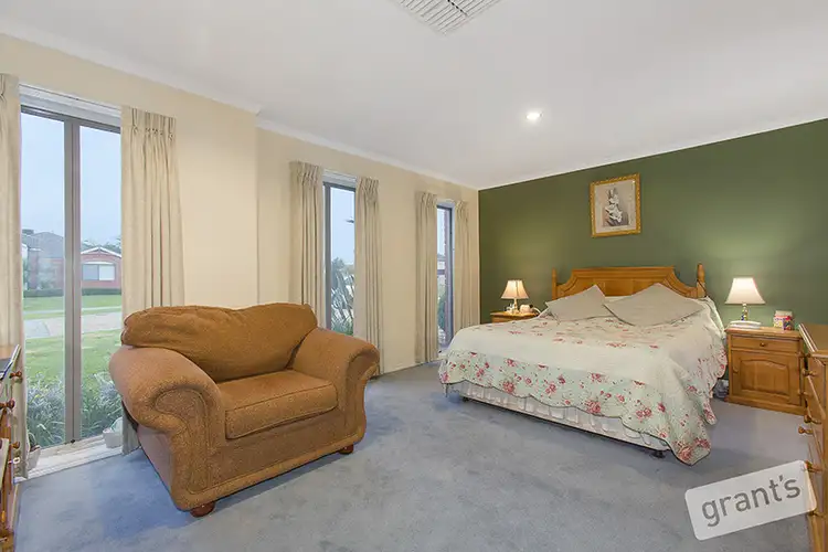 Seventh view of Homely house listing, 27 Pendulum Place, Berwick VIC 3806