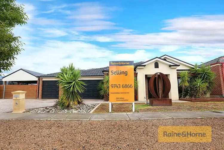 12 Glenfield Avenue, Melton West VIC 3337