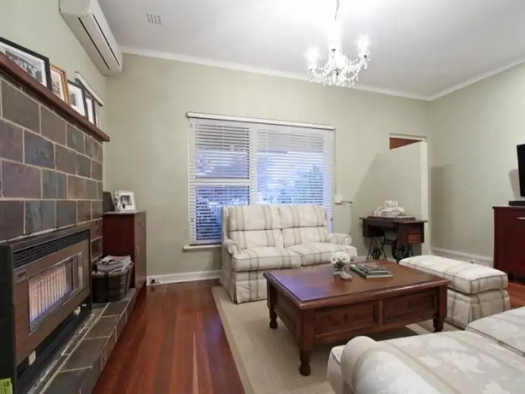 Fourth view of Homely house listing, 6 Lisa Place, Mount Pleasant WA 6153