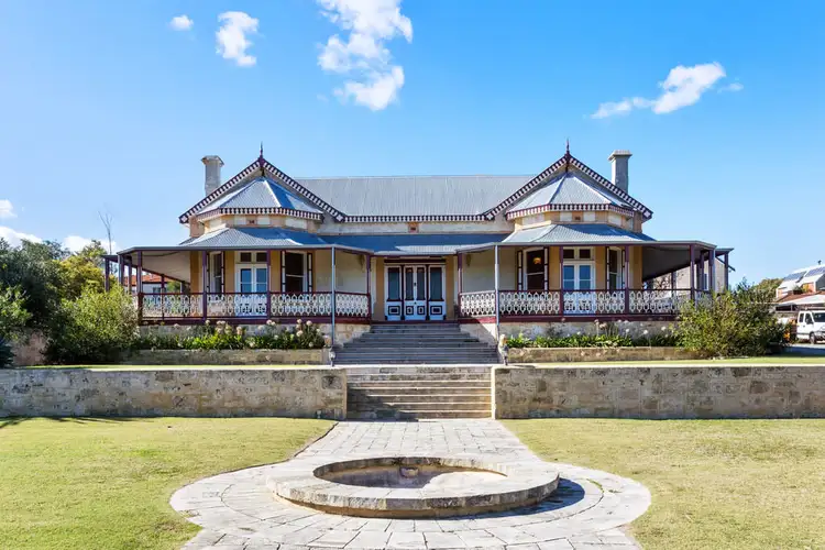 134 Solomon Street, Beaconsfield WA 6162