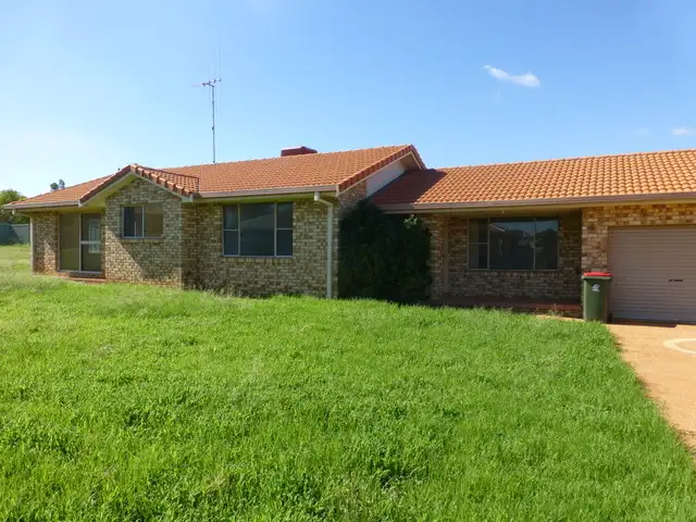 Main view of Homely house listing, 5 Clancy Place, Parkes NSW 2870