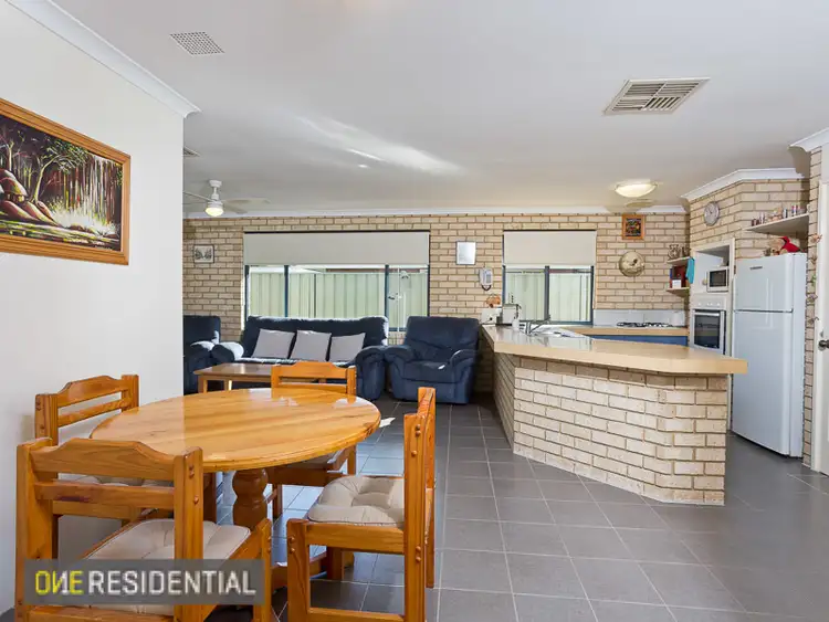 Fifth view of Homely house listing, 15 Dunnage Court, Atwell WA 6164