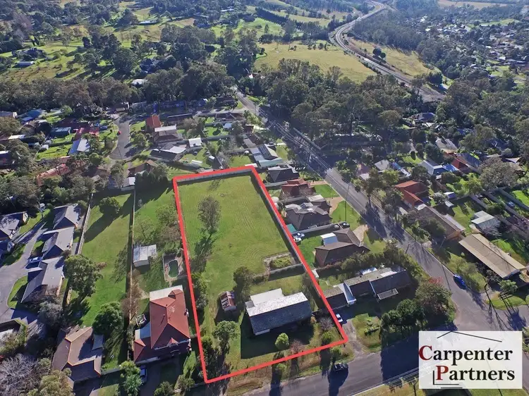 13 Park Street, Tahmoor NSW 2573