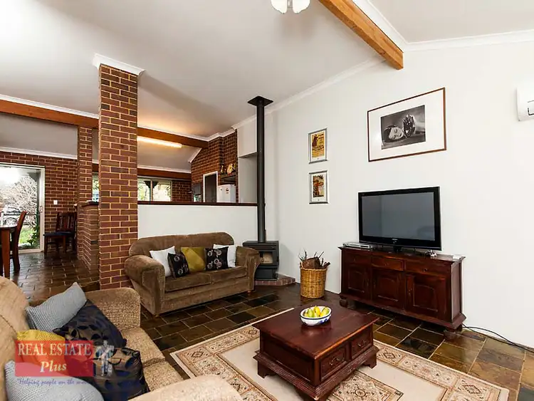 Seventh view of Homely house listing, 2 Gannon Glen, Mundaring WA 6073