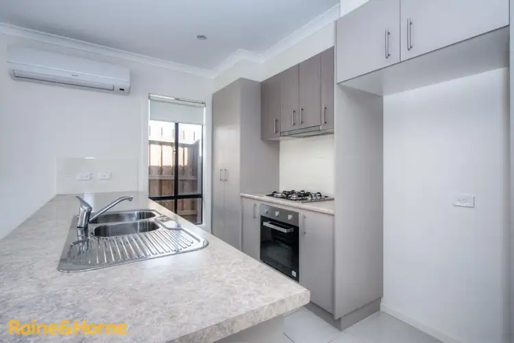 Second view of Homely house listing, 5/8 Pads Way, Sunbury VIC 3429