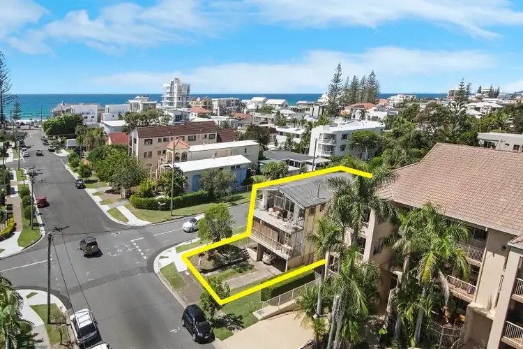 34 Heron Avenue, Mermaid Beach QLD 4218