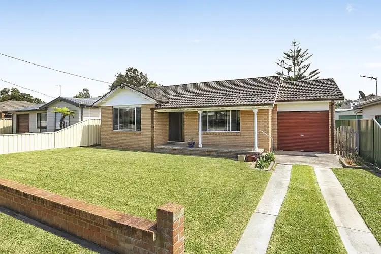 55 Flinders Avenue, Killarney Vale NSW 2261
