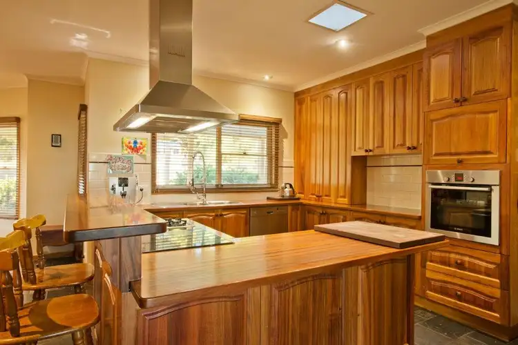 70 Lohs Lane, Myrniong VIC 3341