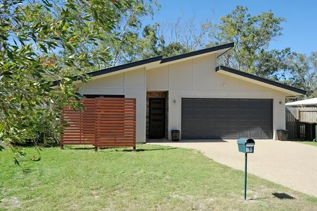 17 Melaleuca Place, Glen Eden QLD 4680
