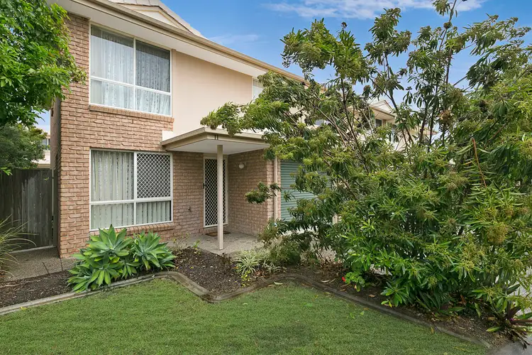 11/27 Camille Cres, Wynnum West QLD 4178