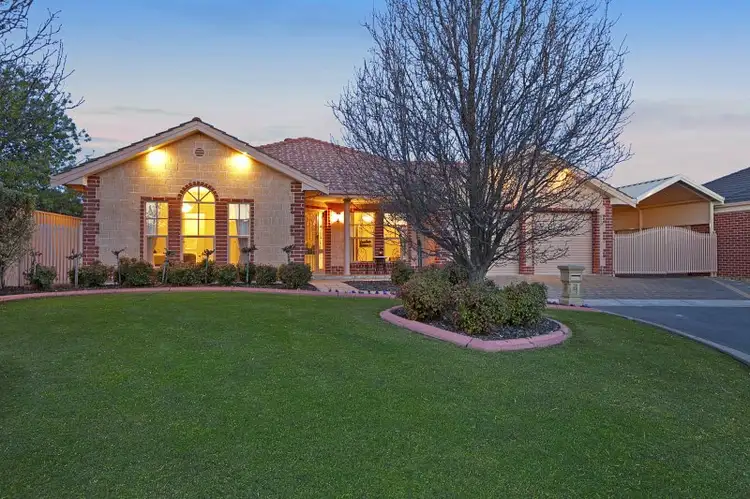 10 Hereford Lane, Woodcroft SA 5162