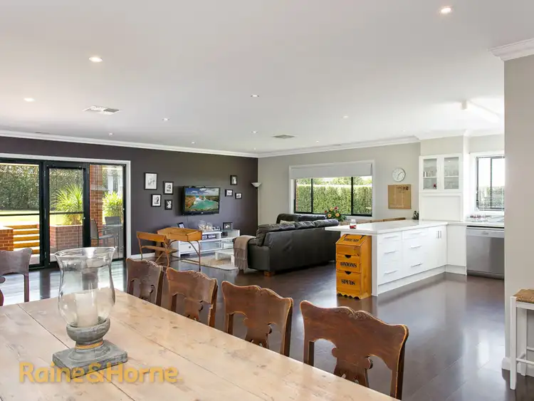 19 Bedervale Street, Bourkelands NSW 2650