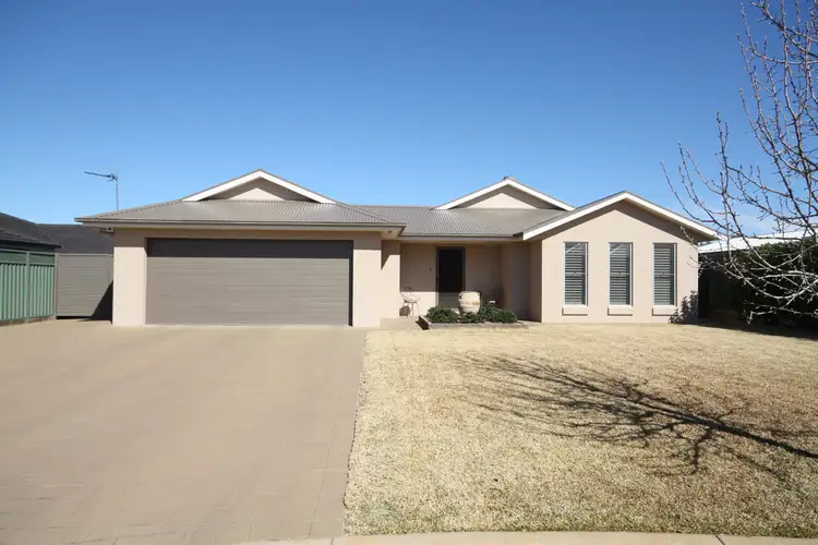 8 Ripple Court, Dubbo NSW 2830