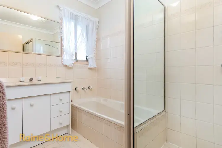 Fourth view of Homely unit listing, 2/32 Lonergan Place, Wagga Wagga NSW 2650