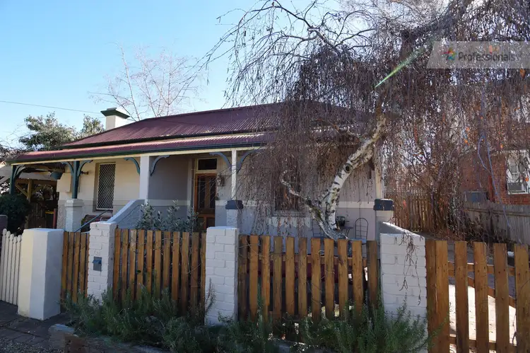 201 Hope Street, Bathurst NSW 2795