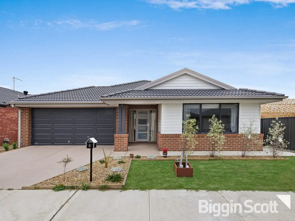 Main view of Homely house listing, 4 Benedetto Crescent, Cranbourne East VIC 3977
