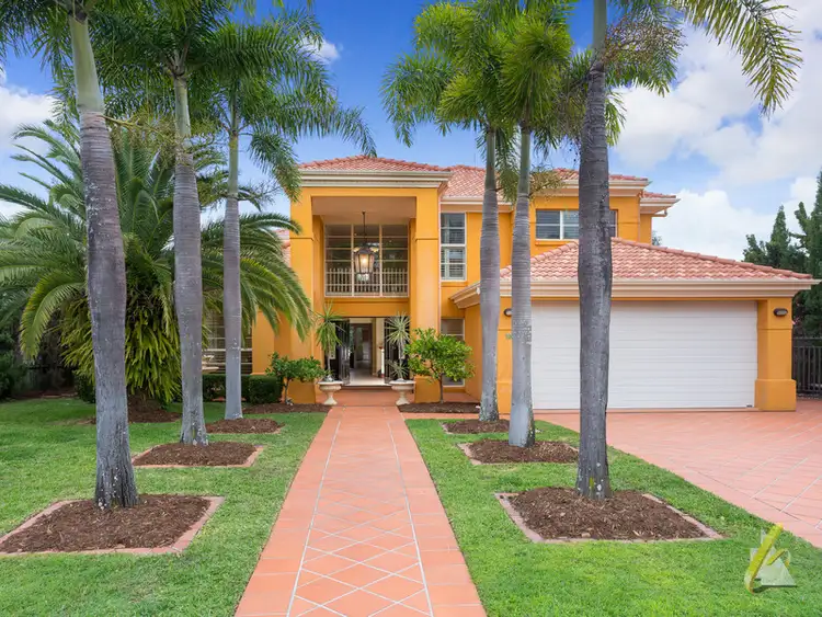19 McConnell Crescent, Brookfield QLD 4069